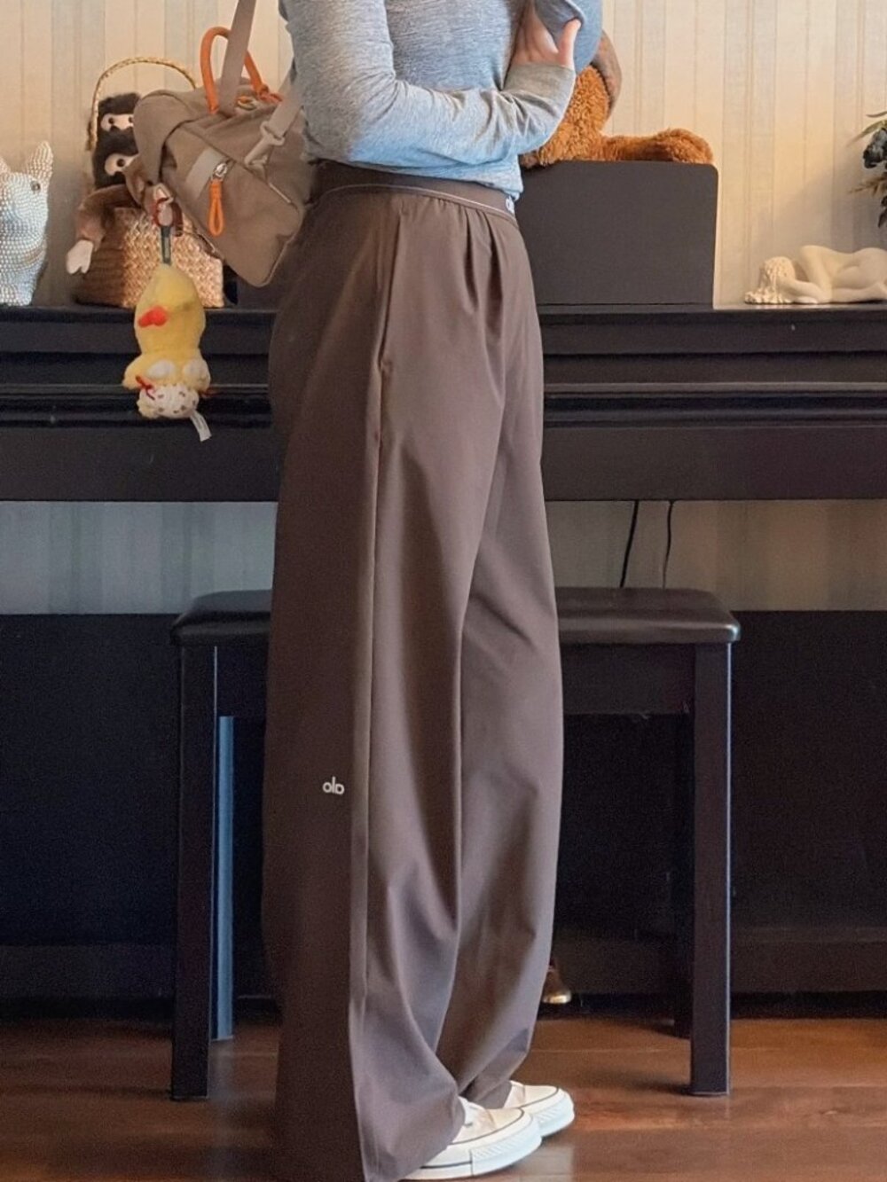 Espresso Coffee👜ALO Yoga Wide-Leg Pants (Regular 30" inseam)🤎NWT - Picture 2 of 7
